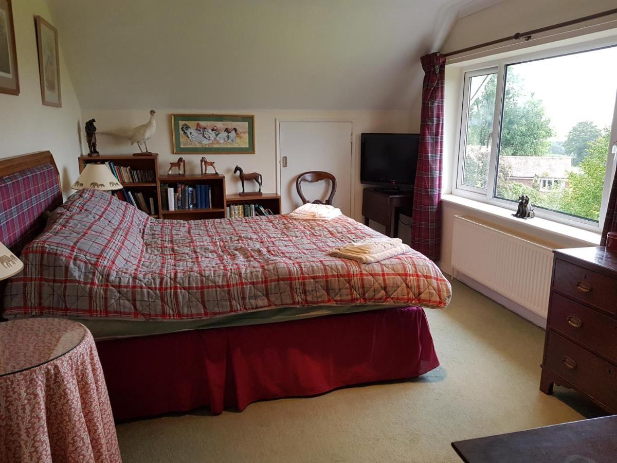 House On The Hill Bed & Breakfast Little Massingham Exterior foto