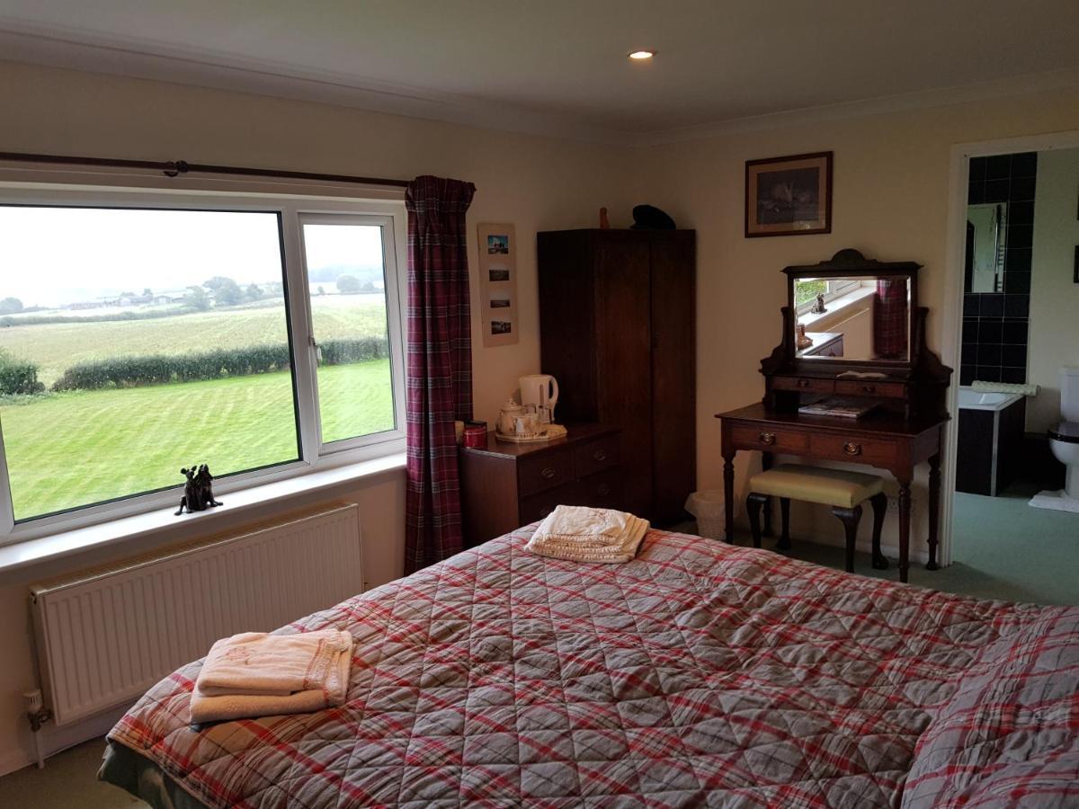 House On The Hill Bed & Breakfast Little Massingham Exterior foto